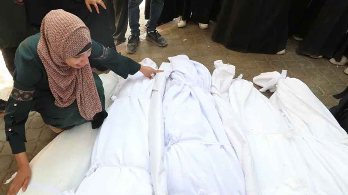 গাজায় ঈদের দ্বিতীয় দিনেও ইসরায়েলি হামলা, নিহত ৭৫